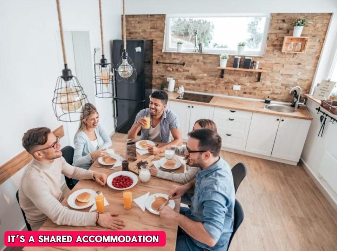 *rb7c* For Your Relaxed & Cosy + Free Parking + Free Fast Wifi * Habitación en casa particular *